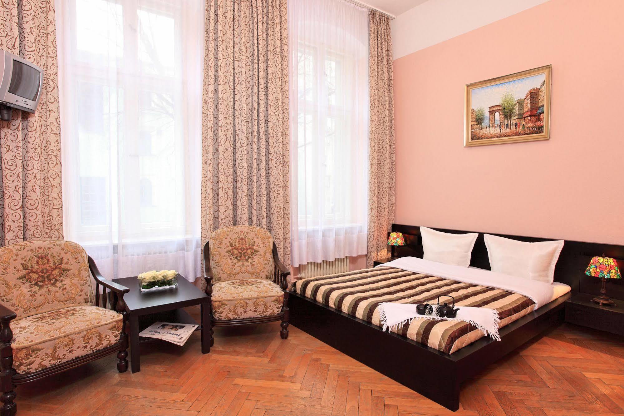 Hotel Central Inn Am Hauptbahnhof Pension Berlin Extérieur photo